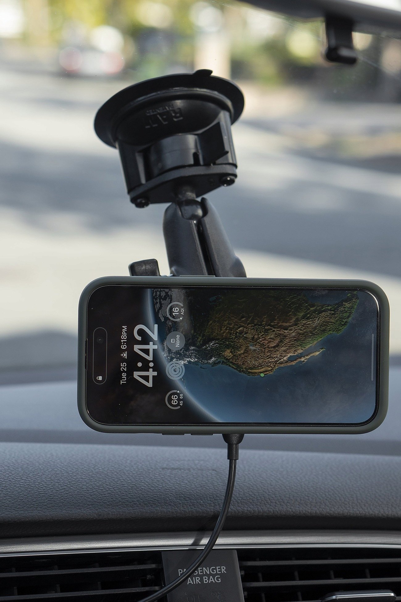Mbajtës telefoni Peak Design 1" Hook Adapter, karikim wireless, për makinë, i zi