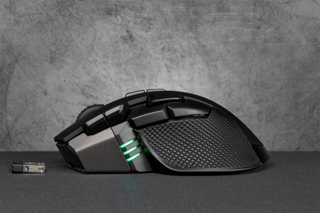 Гејминг глушец Corsair IRONCLAW RGB Wireless, безжичен, црн