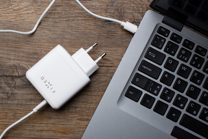 Karikues FIXED USB-C, 2xUSB-A, PD, 60W, i bardhë