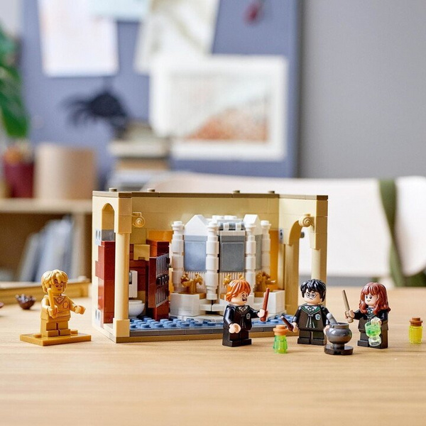 Set LEGO Harry Potter 76386 Warts: Mistake with the Polygonal Potion