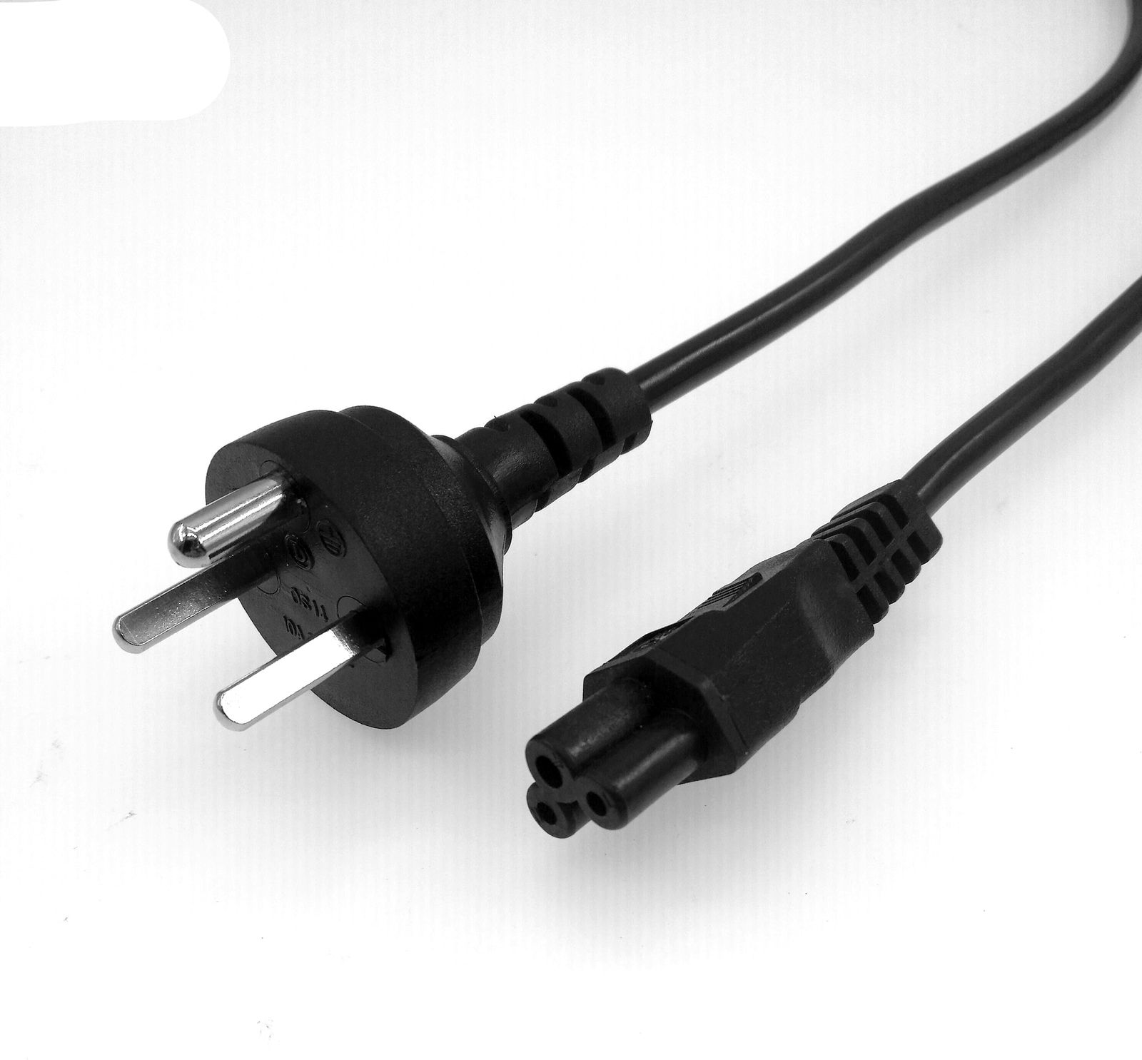 Kabllo MicroConect DK EDB - C5, 3 m, e zezë