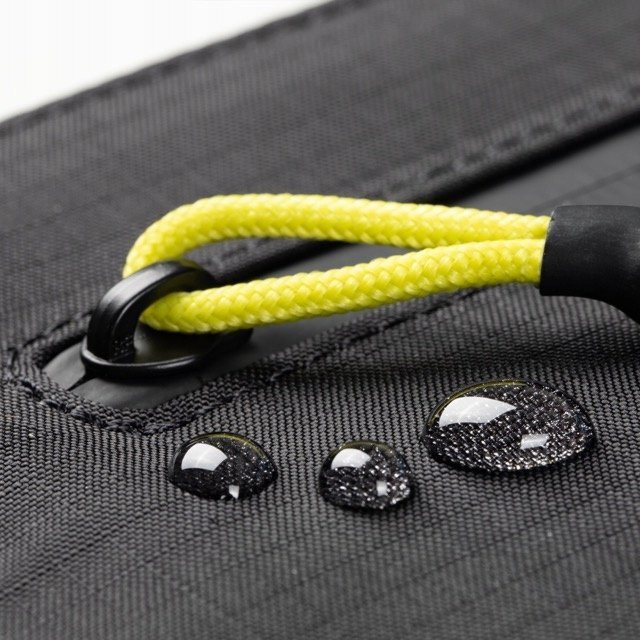 Mbajtëse laptopi Native Union ULTRALIGHT Sleeve, për MacBook 14", e zezë