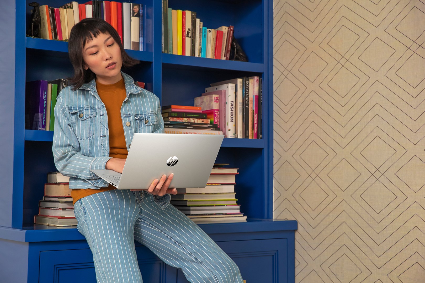 Laptop HP Pavilion 15-eg2006nw, 15.6", Intel Core i5 1235U, 16 GB RAM, 512 GB SSD, i argjendtë