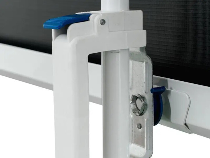 Tabelë projeksioni me tripod Aveli 74", 150x113cm (4:3)