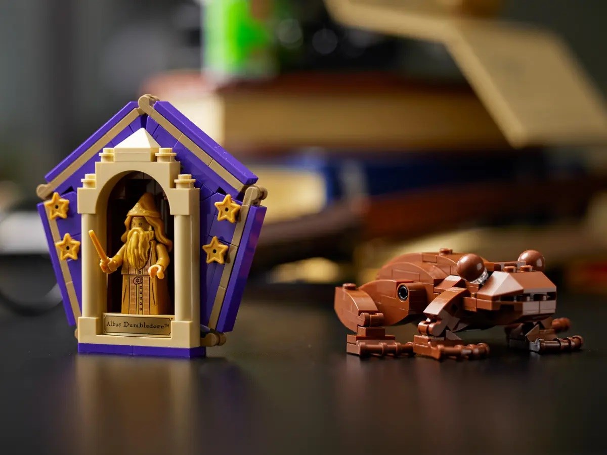 Set Lego Harry Potter Hogwarts Icons Collectors Edition 76391, model koleksionues, për të rritur, shumëngjyrësh