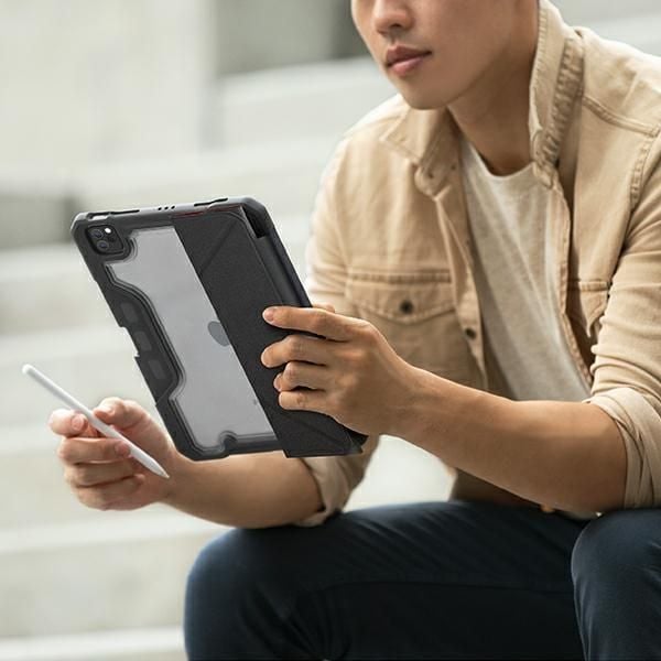 Mbrojtëse tableti PanzerGlass UNIQ Trexa për iPad Pro 11 2020/2021, sleep/wake, antimikrobiale, e zezë