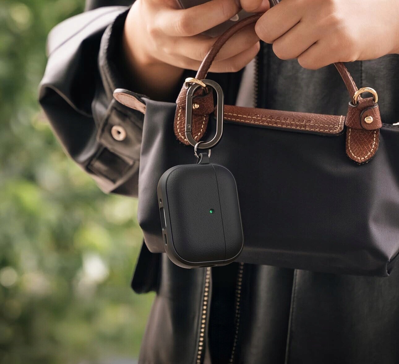 Kuti mbrojtëse Ringke Onyx Magnetic për AirPods Pro 3, MagSafe, TPU, e zezë