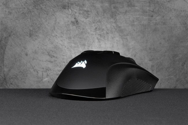 Гејминг глушец Corsair IRONCLAW RGB Wireless, безжичен, црн