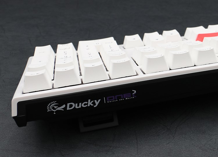 Tastierë për lojëra Ducky One 2 White Edition, MX-Blue, LED, e bardhë