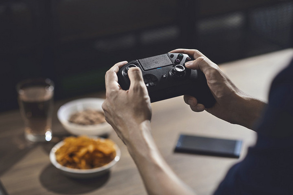 Kontroller Razer Raiju Tournament Edition 2019, Wireless- PC, PS4