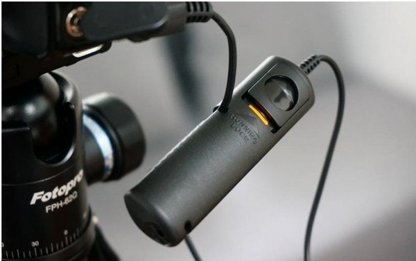 Telekomandë shkarkimi Newell RS3-P1, e zezë