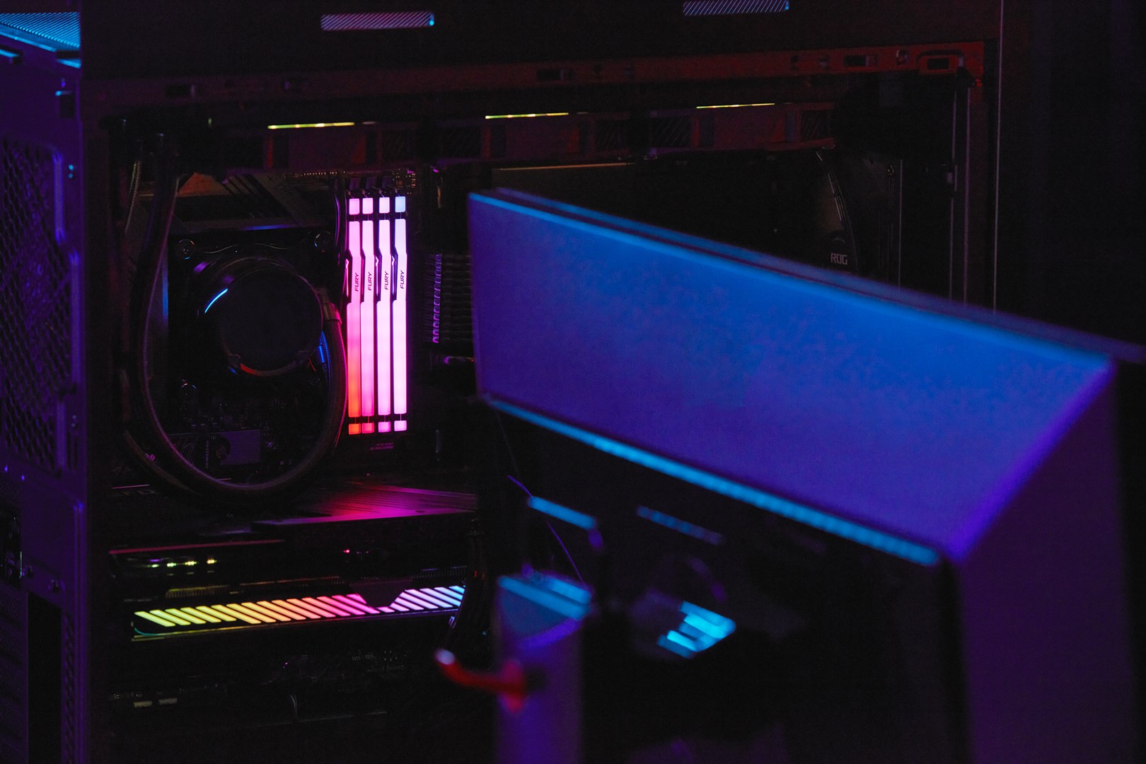 RAM desktop Kingston FURY Beast, 32GB DDR5, 6000MT/s, RGB, i zi