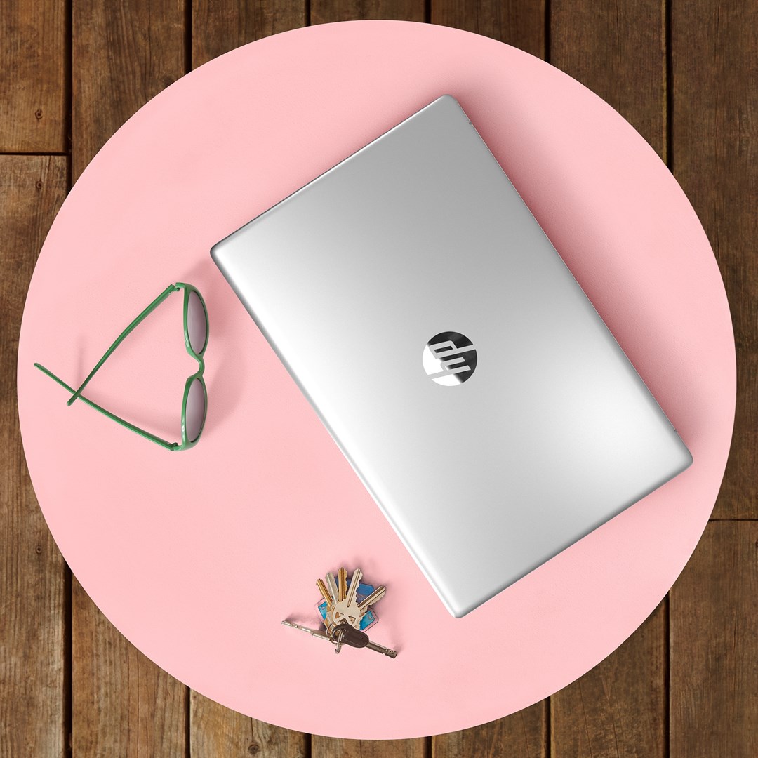 Laptop HP, 17.3", Intel Core i3 N305, 8 GB RAM, 256 GB SSD, i argjendtë