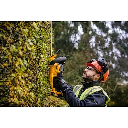 Gërshërë gardhi me bateri Dewalt DCMHT563P1-QW, 55 cm, 18V 5Ah, e verdhë