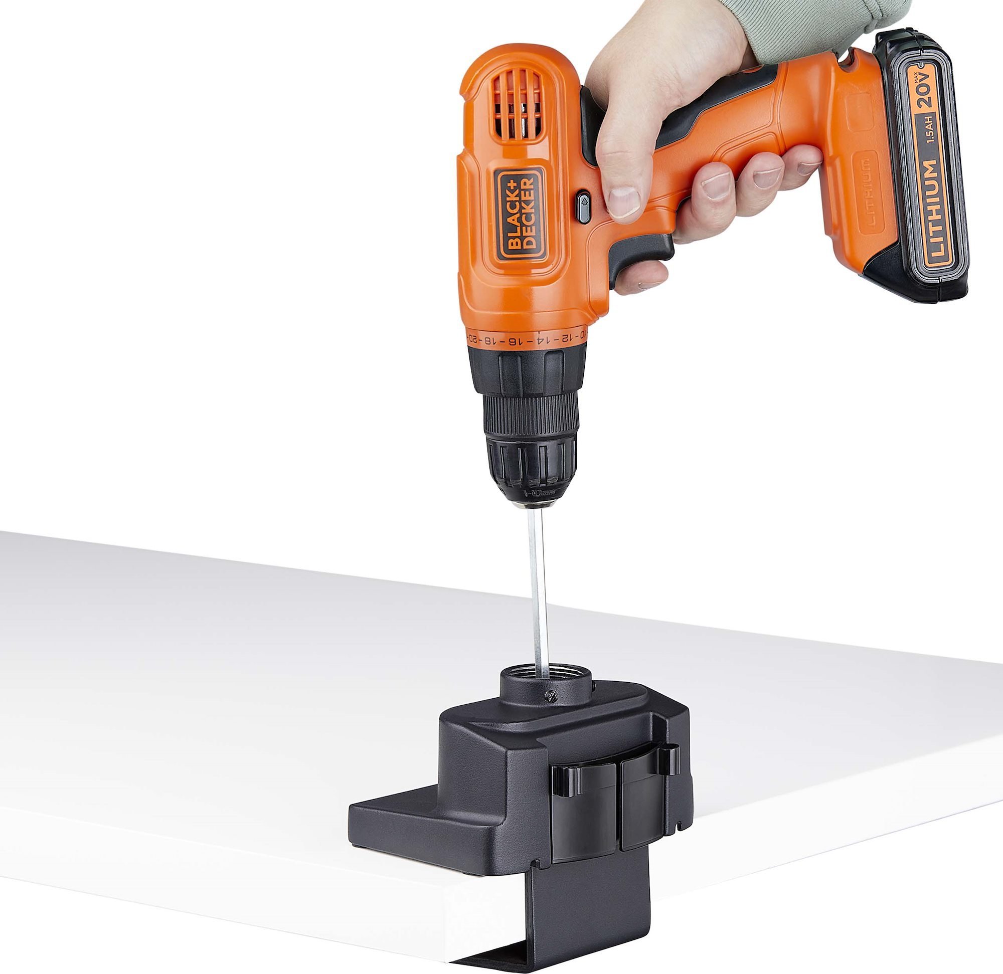 Mbajtëse tavoline për 3 monitorë StarTech Triple Monitor Desk Mount, deri 27", VESA 75x75 100x100, e zezë