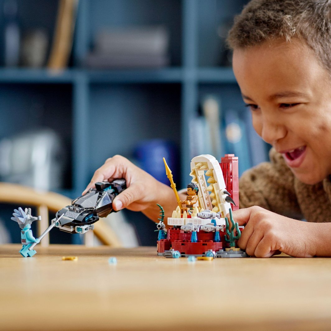 Set LEGO® Marvel 76213 King Namor's Throne Room, 355 pjesë