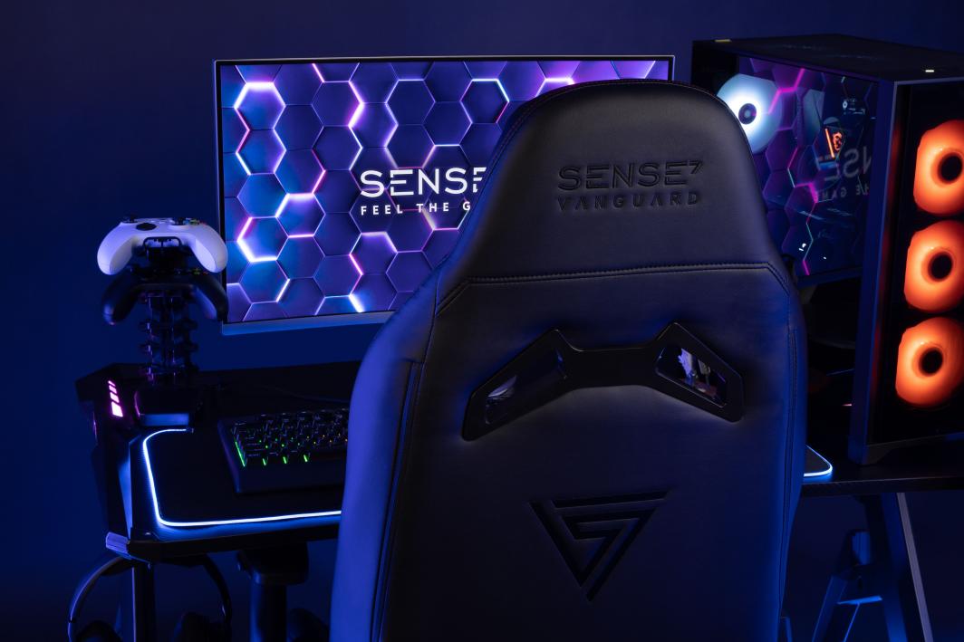 [OUTLET] Karrige SENSE7 Vanguard, me pëlhurë, e zezë