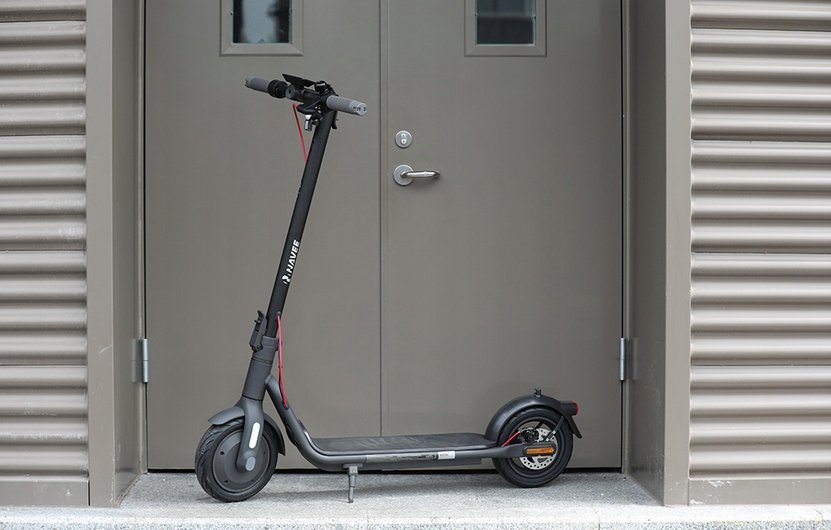 Trotinet elektrik Navee V50, 560W, 50km autonomi, i zi