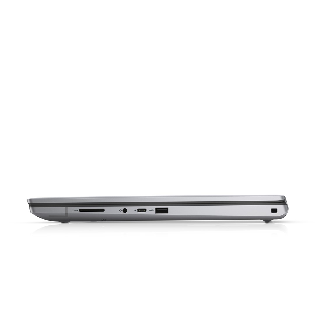 Лаптоп Dell Precision 7670, 16", Intel i9-12950HX, 64 GB RAM, 2 TB SSD, NVIDIA RTX A3000, сив