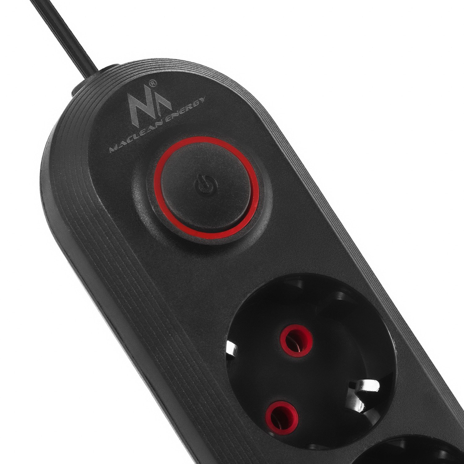 Prizë zgjatuese Maclean MCE395 B, 5 dalje, 3xUSB, 2500W, e zezë