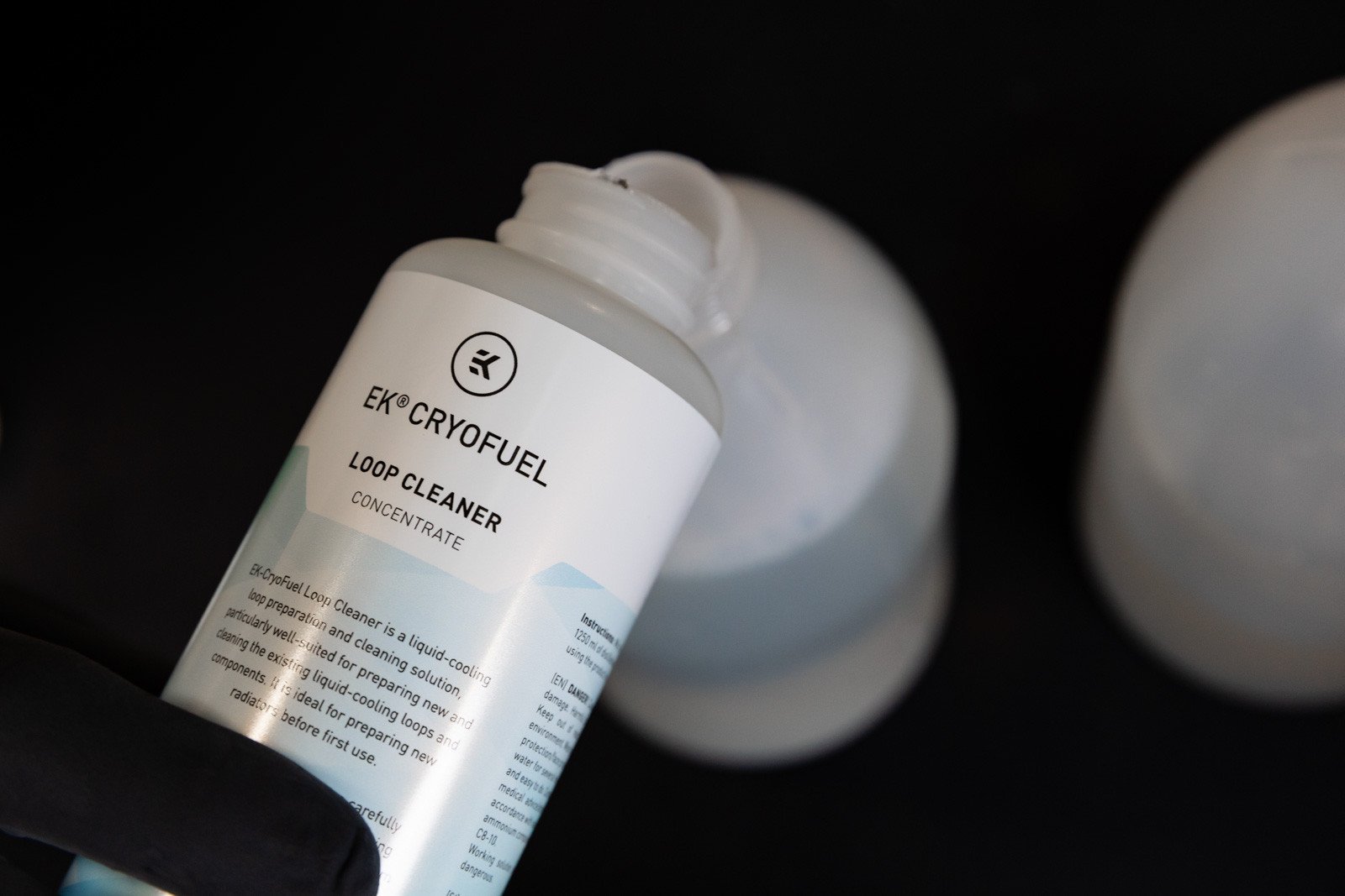 Pastrues loop ftohës uji EK CryoFuel, set 250ml, për PC