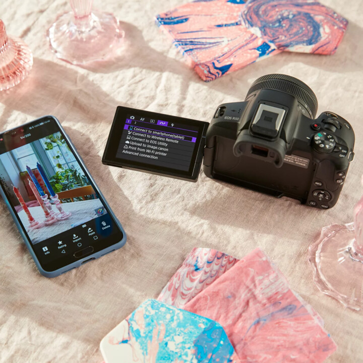 Kamerë Canon EOS R50, e zezë