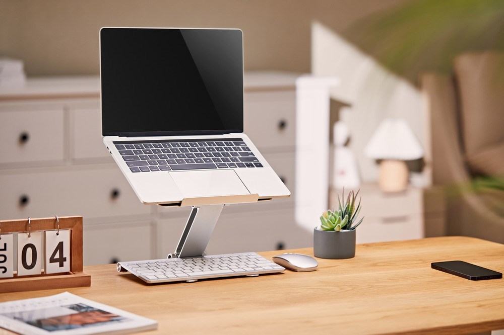 Standi për laptop Gembird, deri 15.6", alumin, ngjyrë argjendi