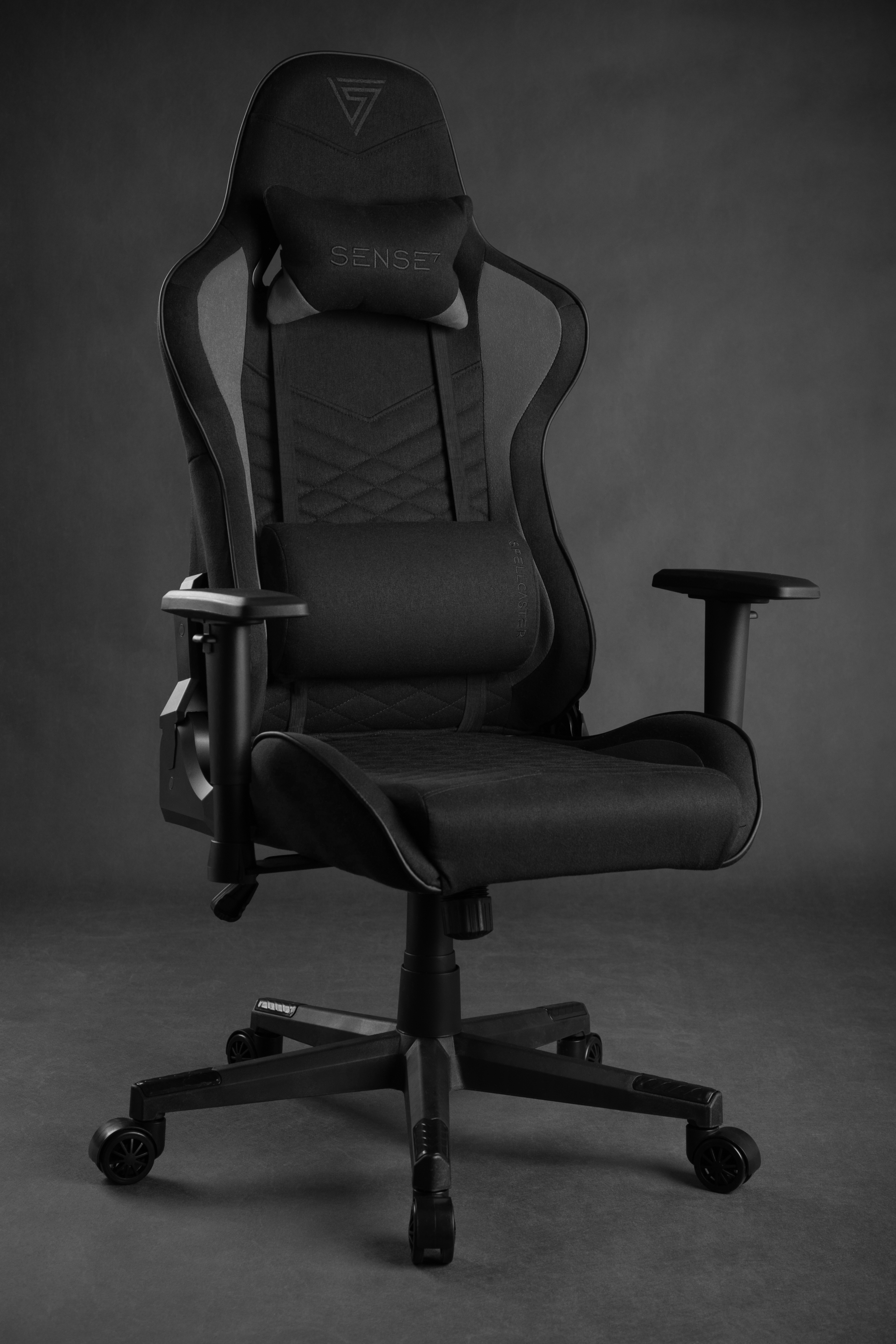 [OUTLET] Karrigë SENSE7 Spellcaster pëlhurë, e zezë/hirtë	