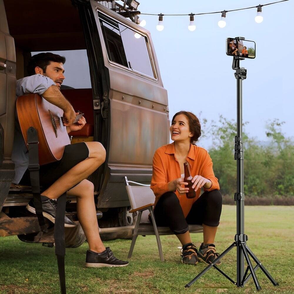 Selfie stick Ugreen LP680, tripod me telekomandë Bluetooth, 1.7m, i zi