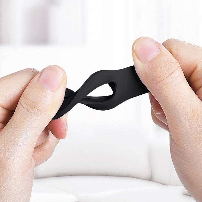 Mbajtëse Crong Silicone Case me varëse për Apple AirTag, silikon, me unazë çelësash, e zezë