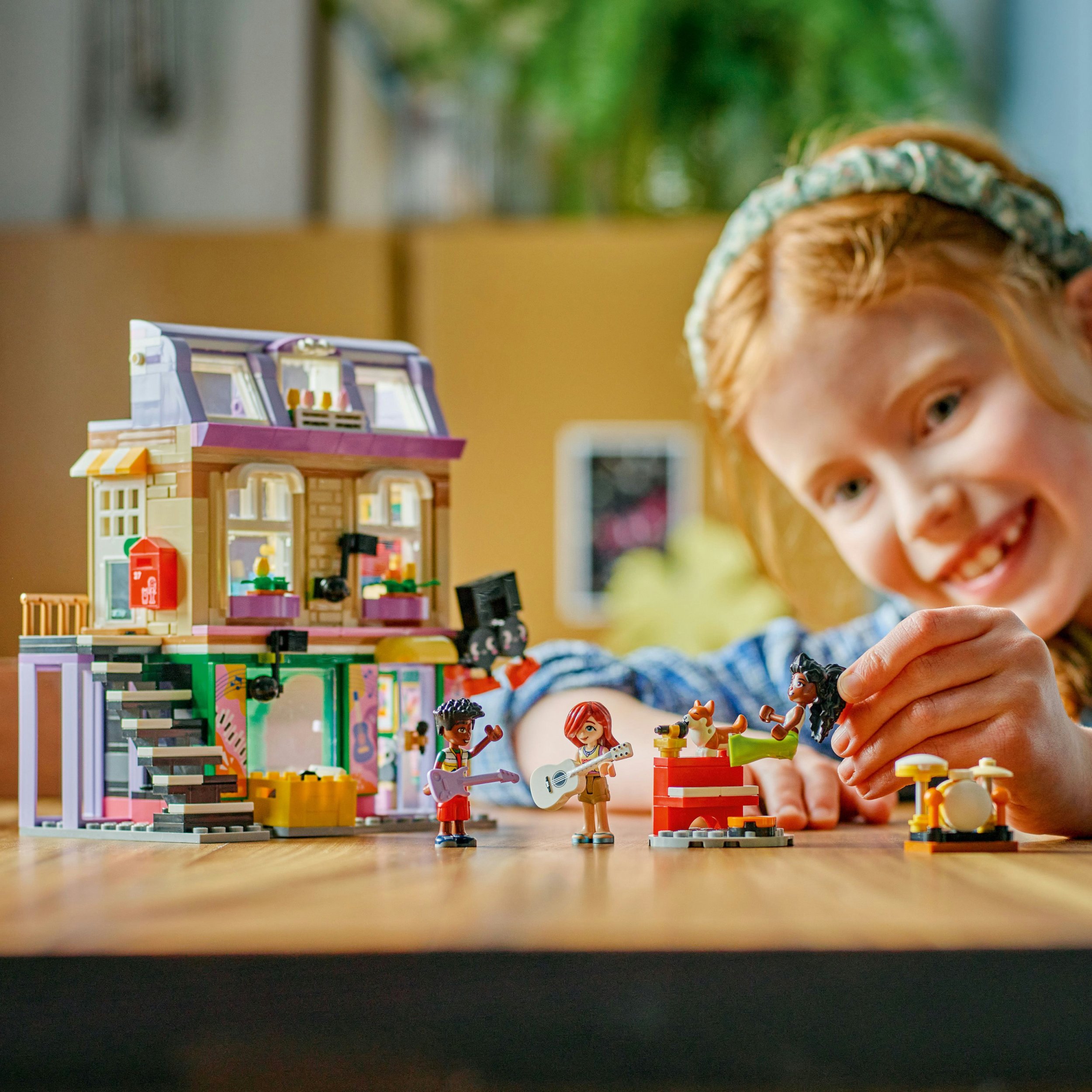 Set LEGO Friends Music Store &amp; Apartment, lodra ndërtesë, shumëngjyrësh
