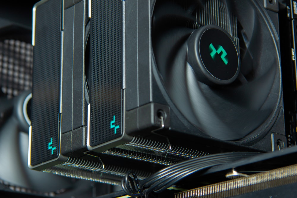 Kompjuter HAL3000 Master Gamer Elite, Intel i7-13700F, 32GB RAM DDR5, 1TB SSD, RTX 4070, i zi