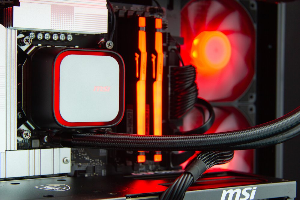 Kompjuter HAL3000 Master Gamer Elite-K, Intel Core Ultra 5 245KF, 32GB RAM, 2TB SSD, RTX 5070 Ti, i zi