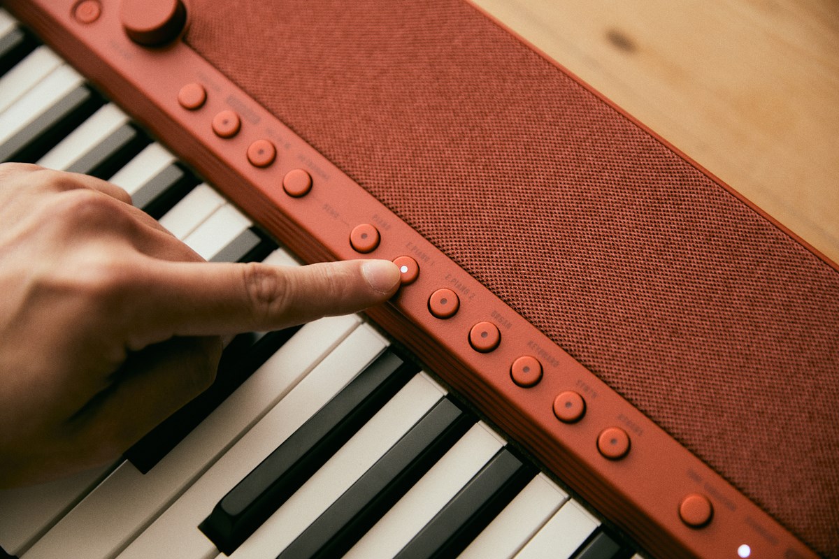 Keyboard Casio Casiotone CTS1, 61 taste, touch sensitive, i kuq