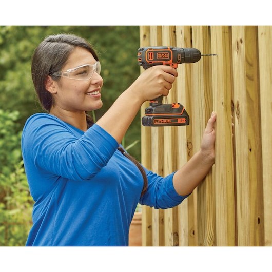 Makinë shpuse vidhosëse Black & Decker BDCDC18, 18V, 30Nm, portokalli e zezë