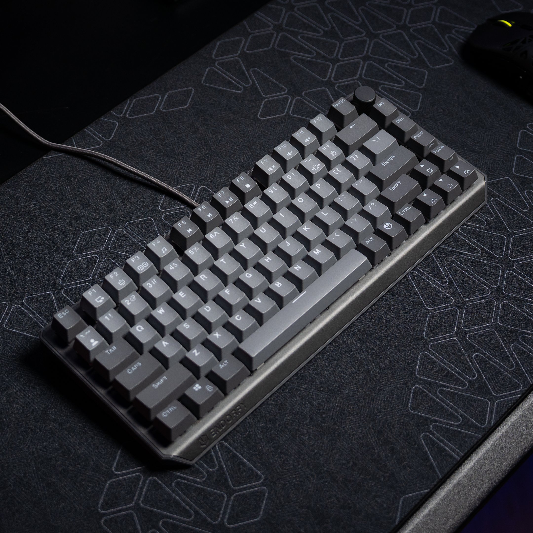 Tastierë gaming Endorfy Thock V2 75%, mekanike, ARGB, me kabllo USB