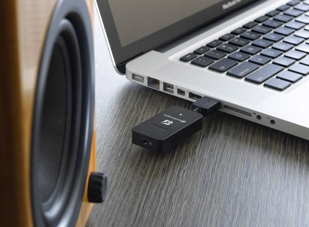 Adapter audio pa tela AudioEngine W3, 16 bit 48 kHz, USB, i bardhë