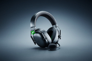 Слушалки Razer BlackShark V3, со кабел и безжични, USB-A, Bluetooth, црни
