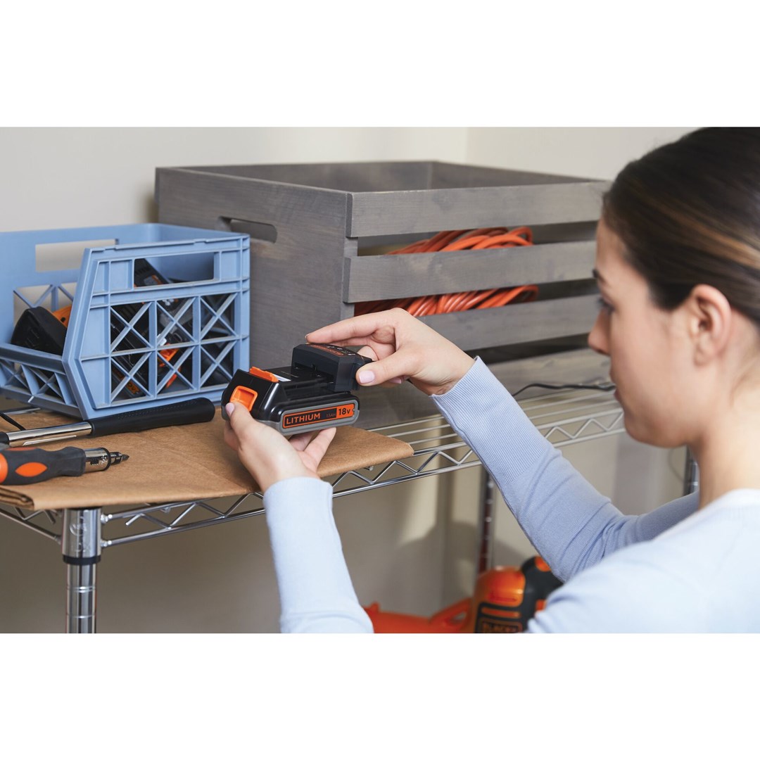 Fshesë me korrent pa kabllo Black+Decker PowerSeries Extreme BHFEV182C-QW, 18V, vertikale 4 në 1, gri