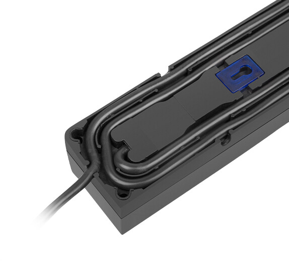 Kabllo zgjatëse Armac Z5, me mbrojtje nga shkarkesat elektrike, 5x priza FR, me ndërprerës, 5m, e zezë