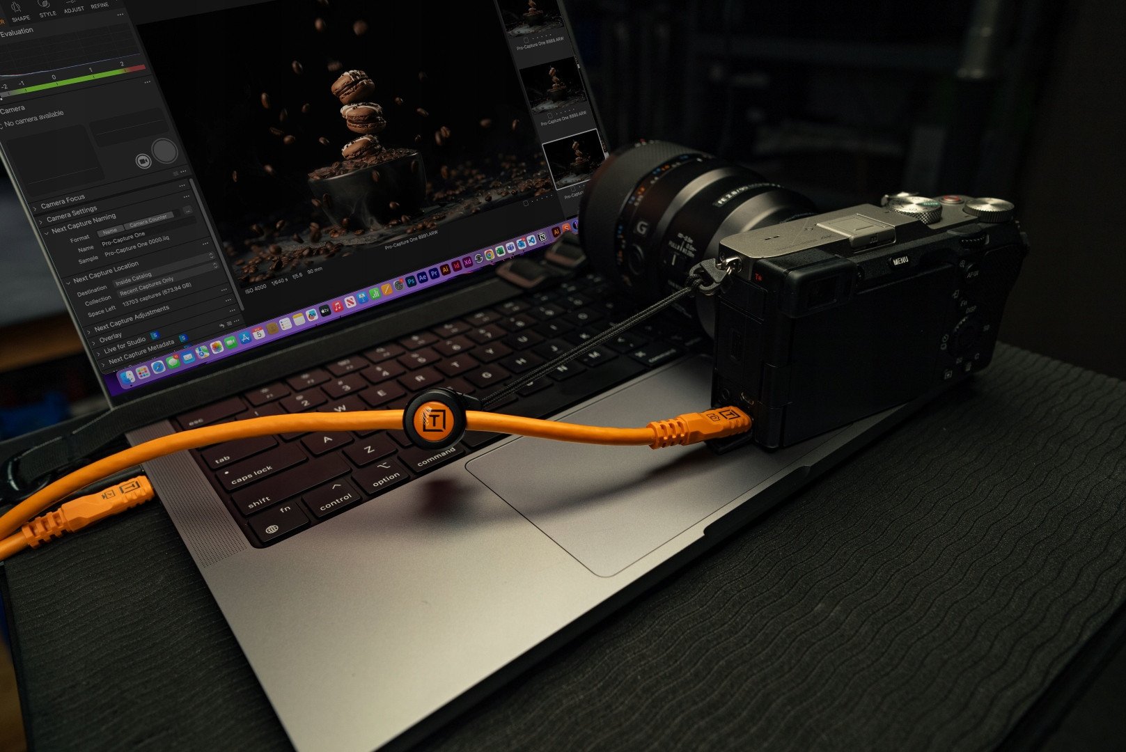 Kabllo USB C Tether Tools TetherPro Optima 10G, 9.4m, Straight to Right, portokalli