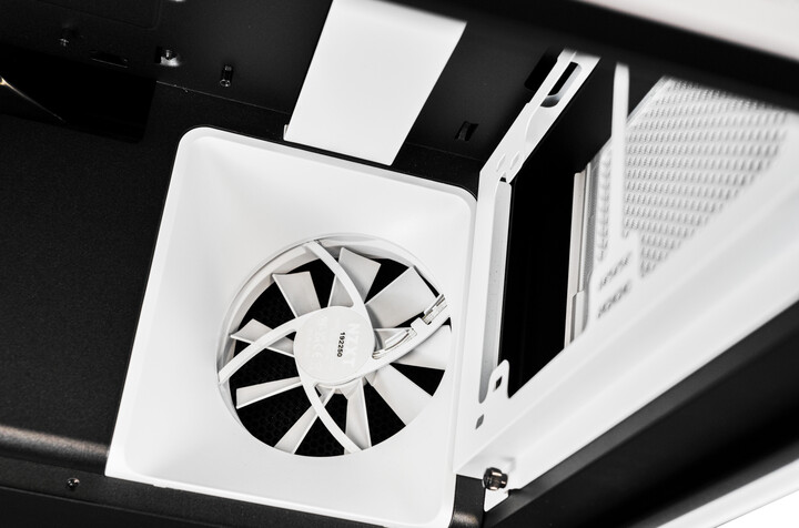 Kasë kompjuteri NZXT H5 Flow, e zezë