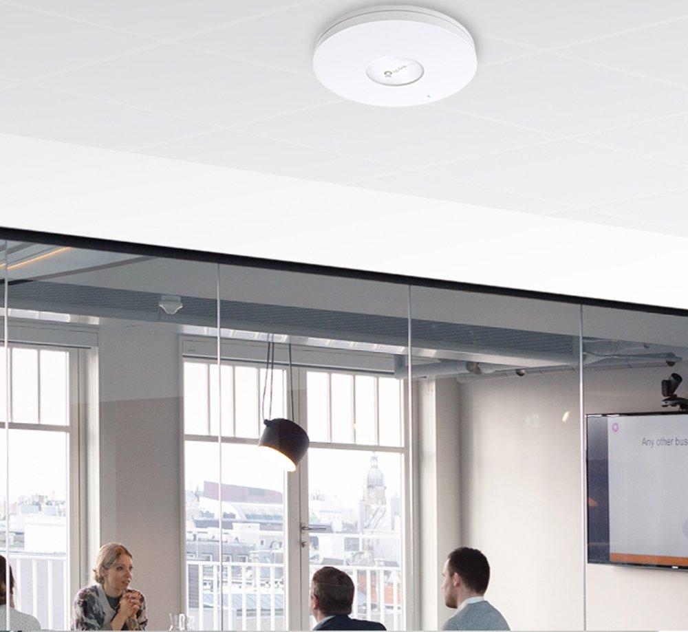 Access Point TP-Link EAP670, i bardhë