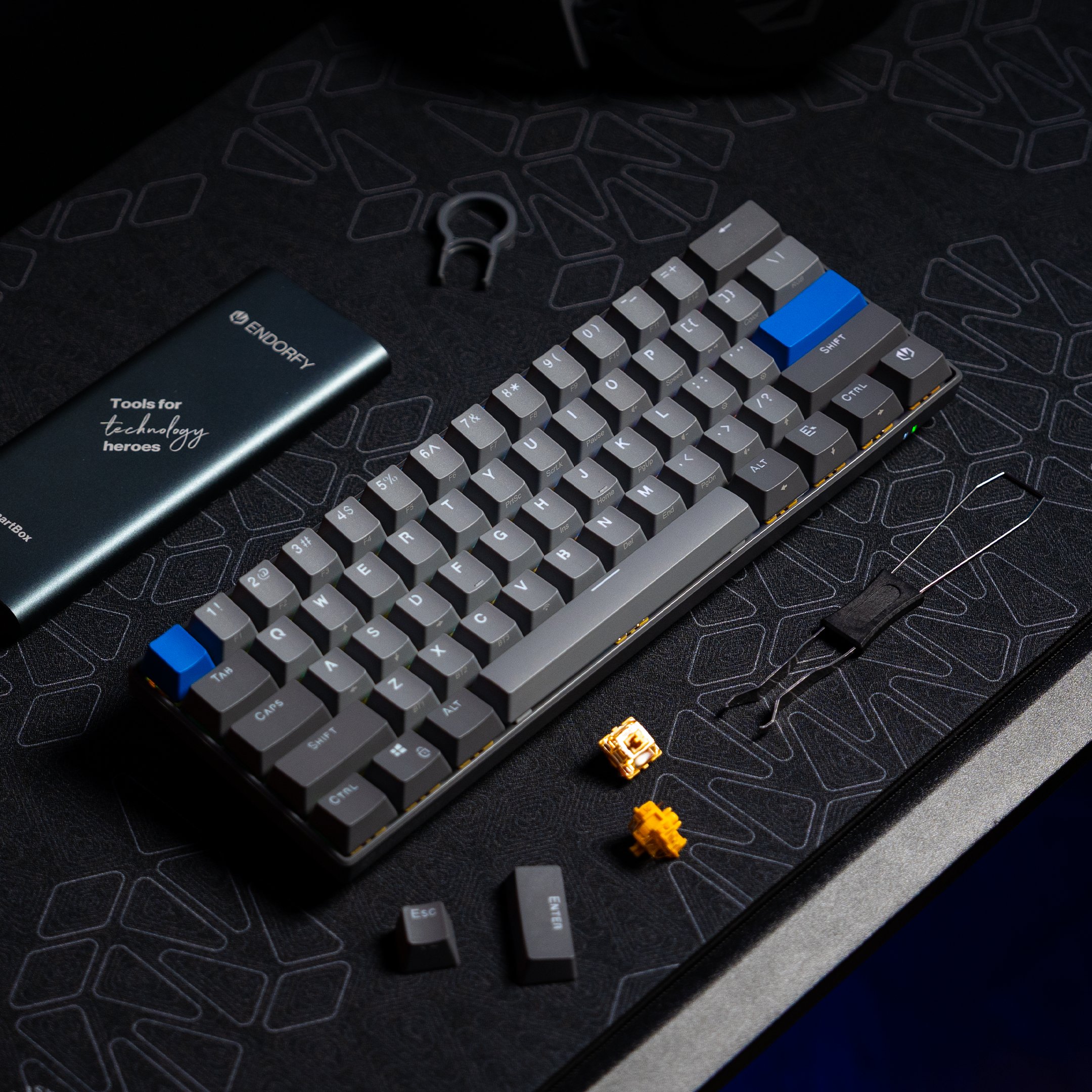 Механичка тастатура Endorfy Thock V2 Compact Wireless, 60%, ARGB, безжична, црна