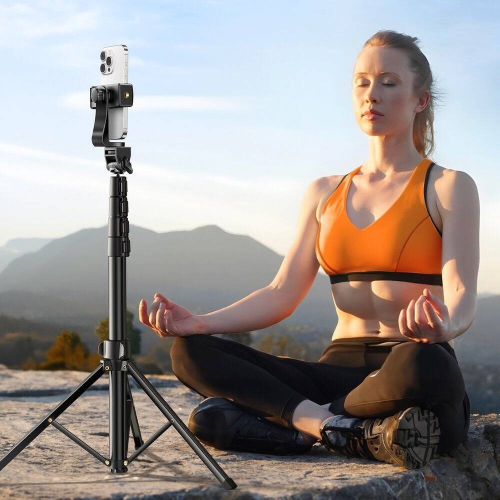 Selfie stick Ugreen LP680, tripod me telekomandë Bluetooth, 1.7m, i zi