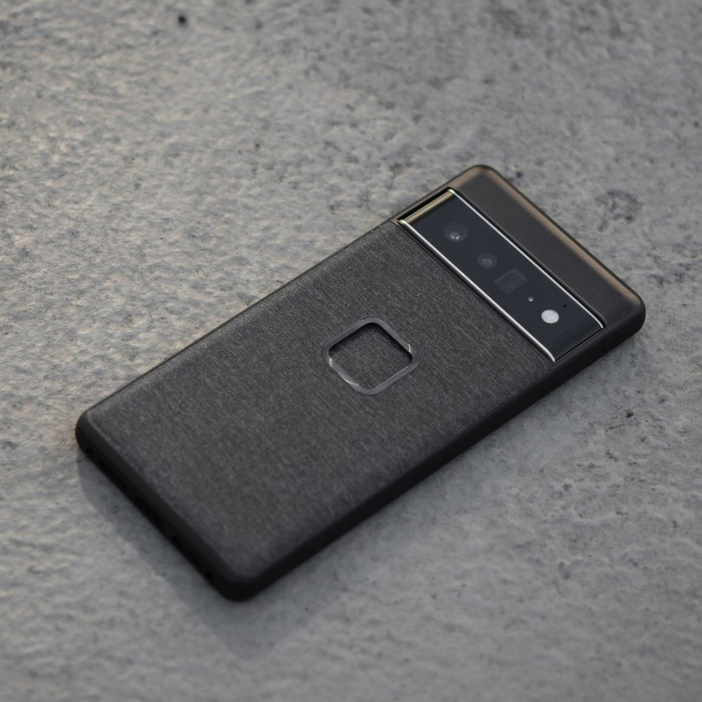 Mbulesë telefoni Peak Design Mobile Everyday Fabric për Pixel 6 Pro, me SlimLink magnetik, charcoal