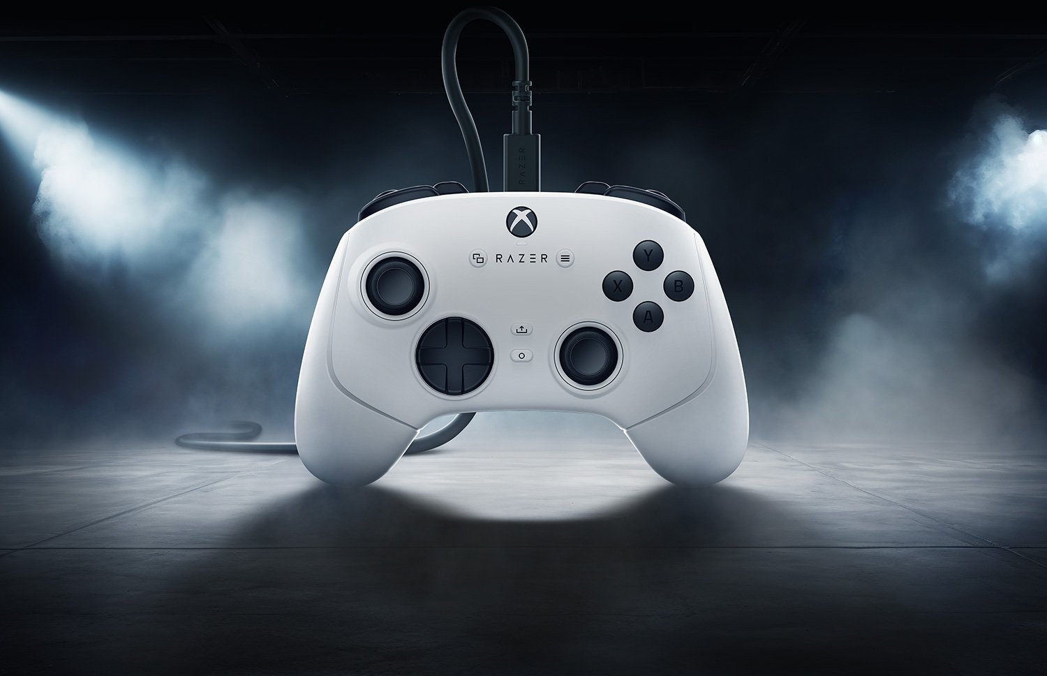 Gamepad Razer Wolverine V3 Tournament Edition, USB, për PC dhe Xbox Series X S, i bardhë