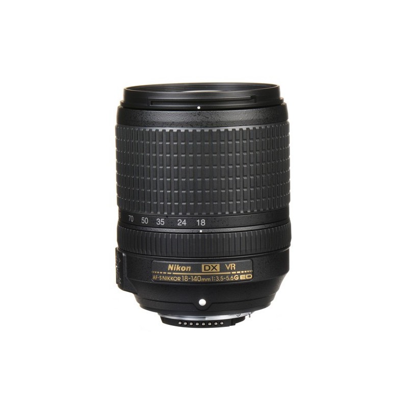 Lente NIKKOR 18-140mm AF-S DX f/3.5-5.6G ED VR
