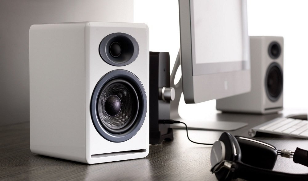 Bokse pasive AudioEngine P4, kompakte, dru bambu, ngjyrë natyrale
