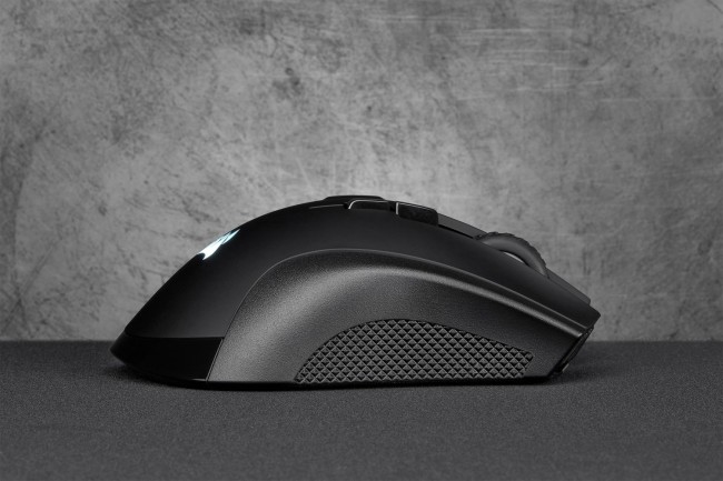 Гејминг глушец Corsair IRONCLAW RGB Wireless, безжичен, црн